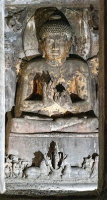  De Danseres van Ajanta! Een Ontzagwekkende Weergave van Beweging en Devotie 